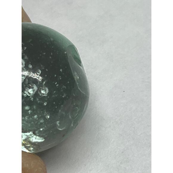 Vintage handblown glass marble. Clear. Bubbles. Man Made - Picture 6 of 8